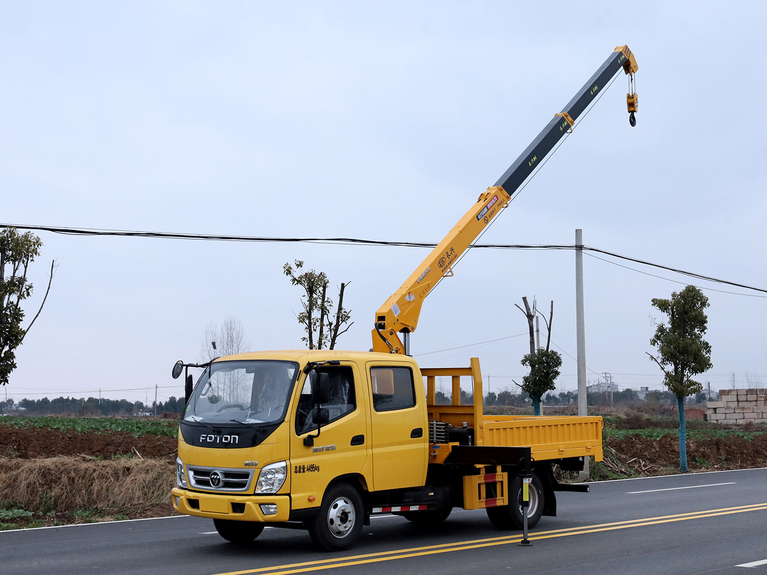 福田藍(lán)牌雙排座隨車(chē)吊
